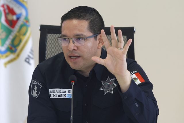 Ediles de Ahuazotepec y Pahuatlán serían sancionados por contratar policías no acreditados