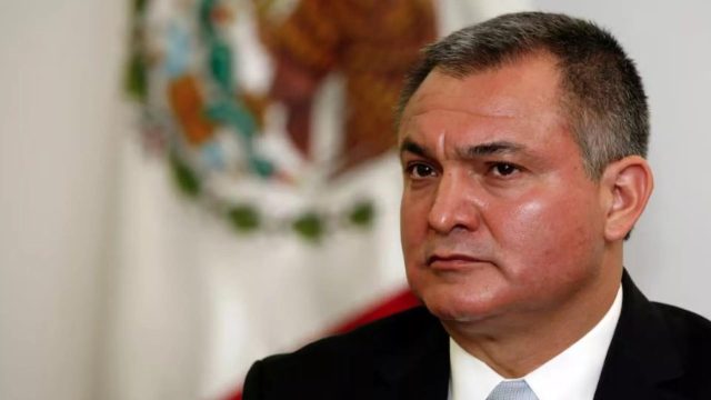 AMLO manifiesta extrañeza por postergaciones del juicio de García Luna
