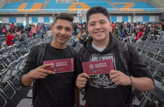 Gobierno federal destaca inversión histórica de 404 mil mdp en becas