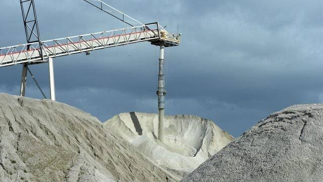 Reclamo de empresa china sobre extracción de litio “no aplica”, dice AMLO