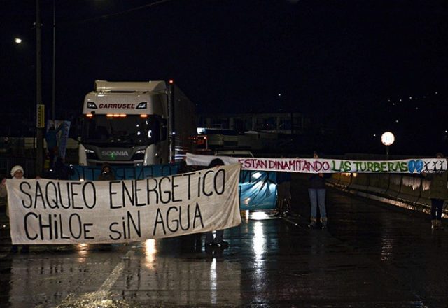 Manifestación en Chiloé alerta sobre riesgos de proyectos extractivistas en Cordillera del Piuchen