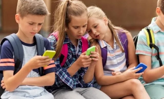 Aplicación móvil restringirá acceso al porno a menores en España