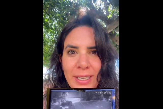 Presentadora de televisión denuncia robo de su camioneta por grupo armado, en Cholula