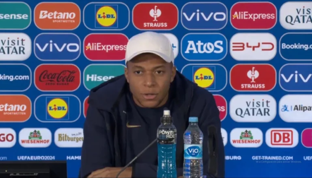 El chiste político de Mbappé: «Menos mal que no estabas en el otro lado»