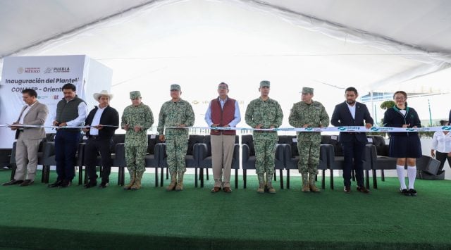 Inaugura Sergio Salomón Conalep plantel Oriental