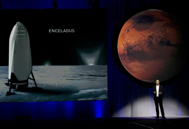 Elon Musk busca colonizar Marte con nuevas especies y explosiones nucleares