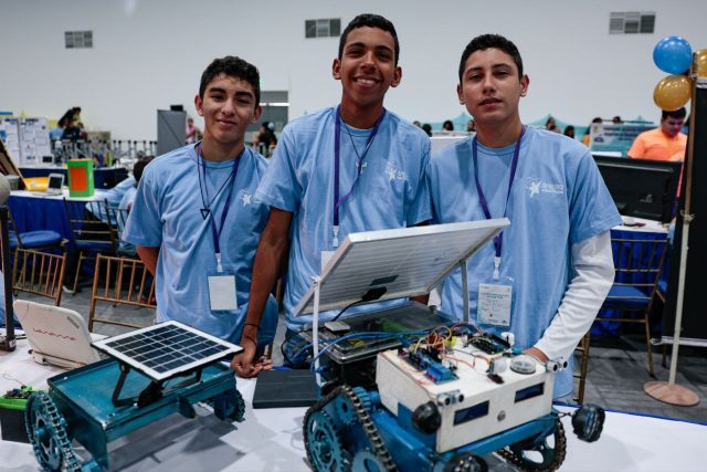 Venezuela: Más de 500 niños y jóvenes participan en la Olimpiada Nacional de Robótica 2024
