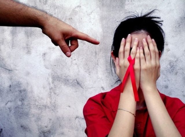 Falta de conocimiento sobre VIH aumenta  discriminación en Europa