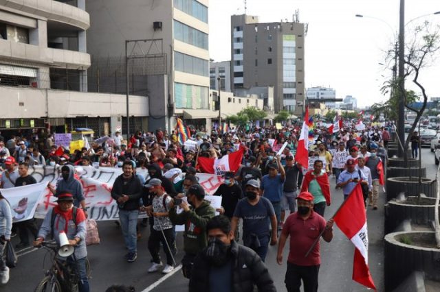 Rechazo masivo a Dina Boluarte: el 94 % de peruanos no aprueba su gestión