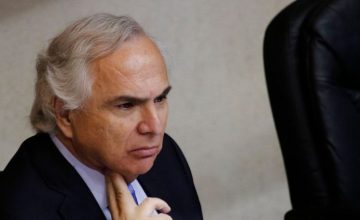 Fiscalía anuncia que Andrés Chadwick será citado a declarar en calidad de imputado por el caso Hermosilla