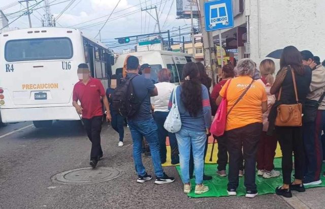 Choque entre microbús, combi y pipa deja 20 heridos sobre 16 de Septiembre y bulevar Carlos Camacho