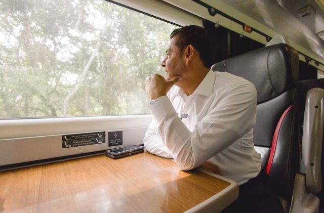 Armenta en tren