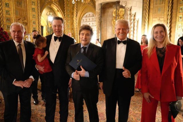 Foto con Trump y Musk: ¿Milei ya anda contando los pollos antes de nacer?