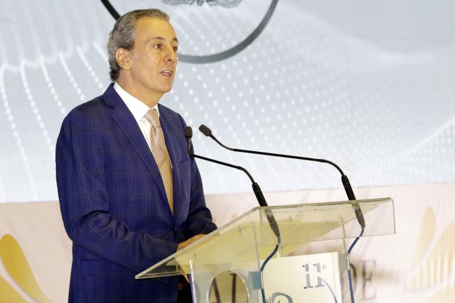 Pepe Chedraui lanzará programa de bacheo masivo ante omisión de anterior administración panista