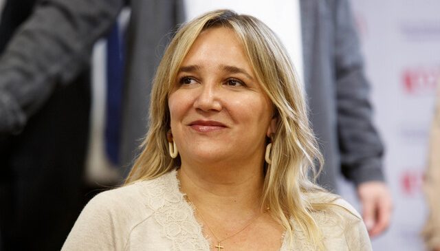 Desmentida: Pepa Hoffmann votó en contra de establecer elecciones para Gobernadores Regionales