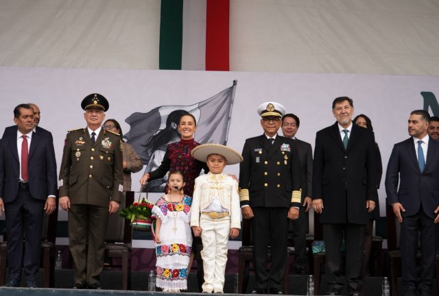 Sheinbaum reconoce a paisanos en EE.UU., «son héroes y heroínas de la patria»