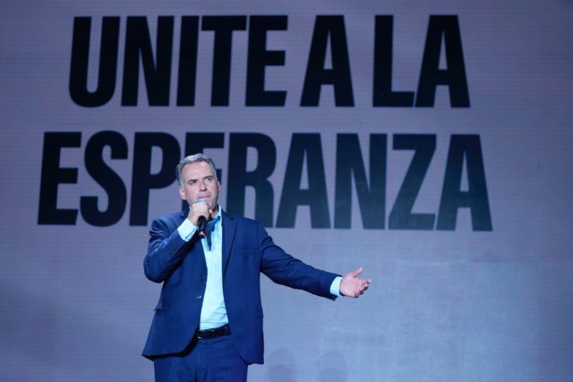 Vuelve la izquierda a Uruguay; Yasmandú Orsi, virtual ganador presidencial