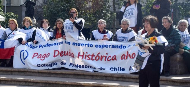 Gobierno ingresa al Congreso proyecto de ley para reparar deuda histórica de profesores