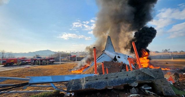 Investigación sobre el accidente aéreo en Corea del Sur: más preguntas que respuestas