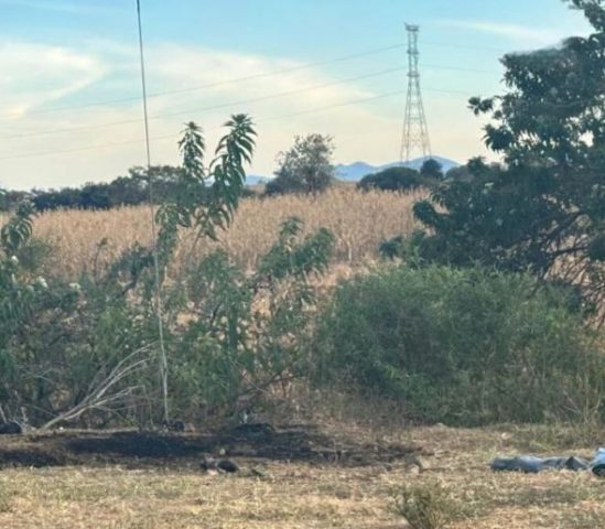 Linchan a tres hombres en Atzitzihuacán; aseguran lugareños que intentaron sustraer a una menor