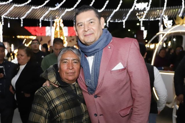 Alejandro Armenta invita a todos los poblanos en situación vulnerable a disfrutar de una cena navideña