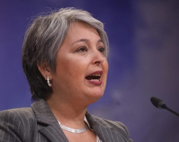 «Que las AFP se enojen nos tiene sin cuidado»: Ministra Jara defiende reforma de pensiones
