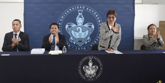 Reconoce rectora Lilia Cedillo los logros de la Preparatoria 2 de Octubre, la más solicitada de la BUAP