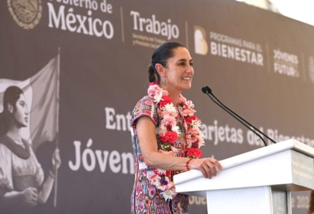 Sheinbaum llama a jóvenes de Guerrero a ser conscientes de la transformación y defenderla