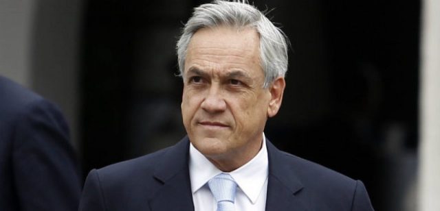 «¿Monumento a la violación de DD.HH?»: Proponen levantar estatua de Sebastián Piñera junto a La Moneda