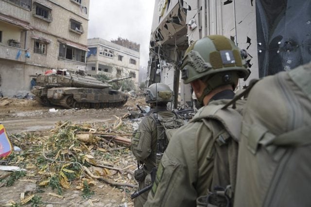 «Es una zona de matar»: Medio israelí aseguró que soldados «tienen orden de disparar» a palestinos que buscan comida