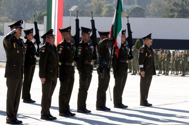 Ejército entregará banderas simultáneamente en las primarias mexicanas