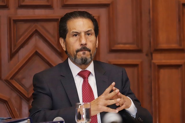 Exuniversitarios piden reabrir investigación contra Alfonso Esparza por represión 