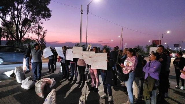 Bloqueo en Periférico: Vecinos de San Andrés Cholula rechazan nuevo bulevar