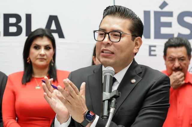 Alianza PAN-PRI se desintegra tras acusaciones de traición: Néstor Camarillo 