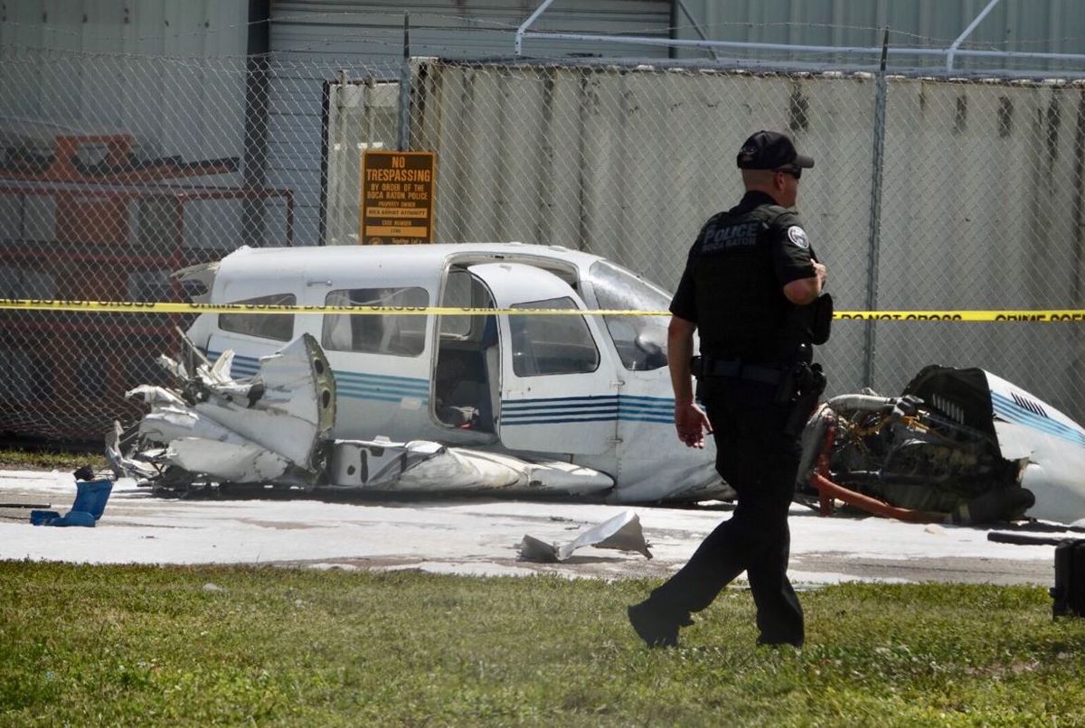 Avioneta se estrella en avenida de Florida y deja tres muertos