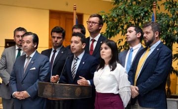 Cámara de Diputados aprueba polémico informe que busca suspender acompañamiento a niños y niñas trans