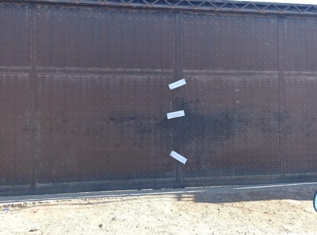 Ejecutan cateo en domicilio del alcalde de Ahuazotepec; se reporta la captura de su hijo