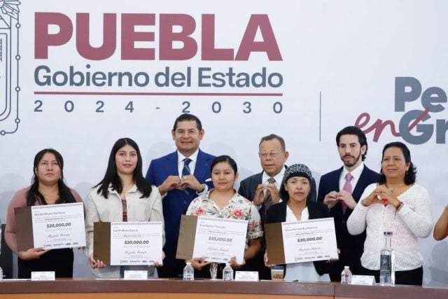 Poblanos repatriados impulsan proyectos con “Migrante Emprende” y transforman sus comunidades