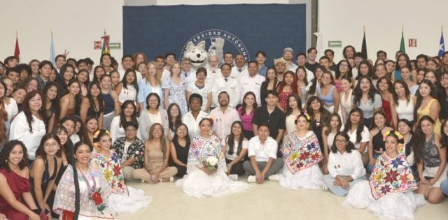 Despide la BUAP a 218 estudiantes de intercambio de AL, Europa y Asia