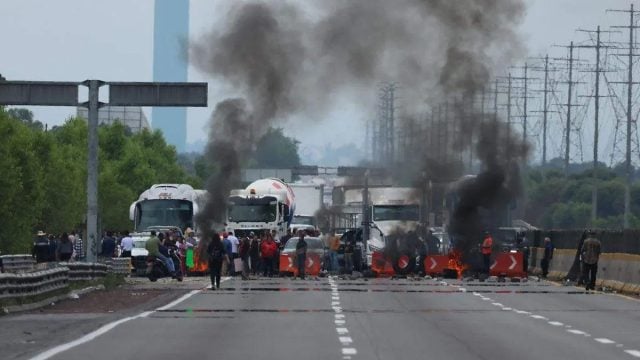 Habitantes de Xoxtla levantan bloqueo de autopista; logran acuerdo para revertir servicio de Concesiones Integral