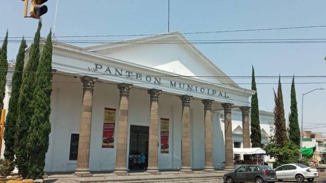 Ayuntamiento de Puebla invertirá 1.5 mdp en equipo funerario para mejorar servicios en panteón municipal