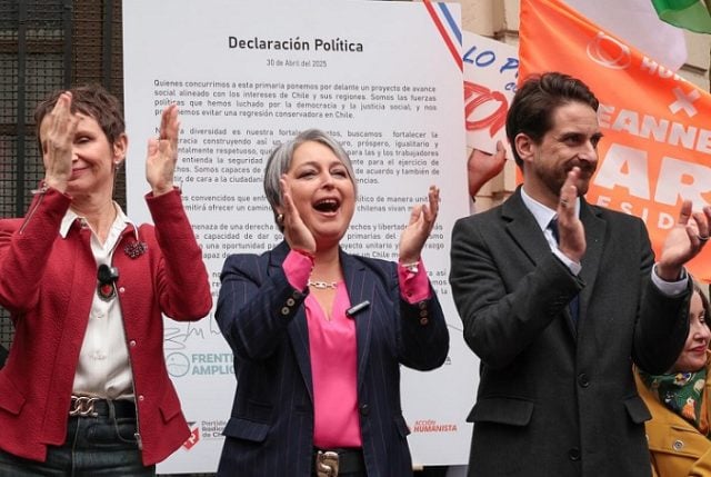 Encuesta Panel Ciudadano UDD: Jara acorta distancia con Tohá dejando atrás a Winter