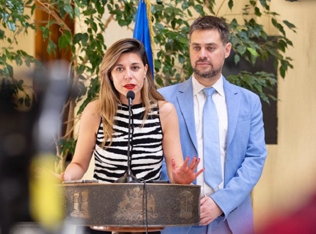 ¿Cuántos parlamentarios han celebrado contratos con el Estado? El oficio de Manouchehri y Cicardini a la Contraloría