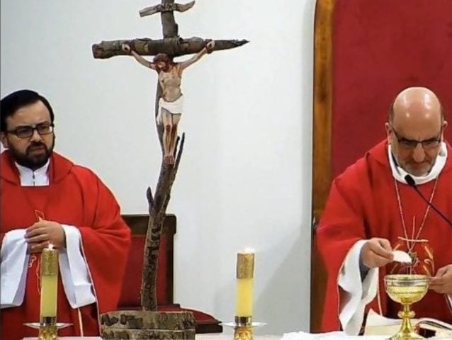 Condenan a exorcista de confianza de cardenal Chomalí por abuso sexual: “El demonio estaba adentro”
