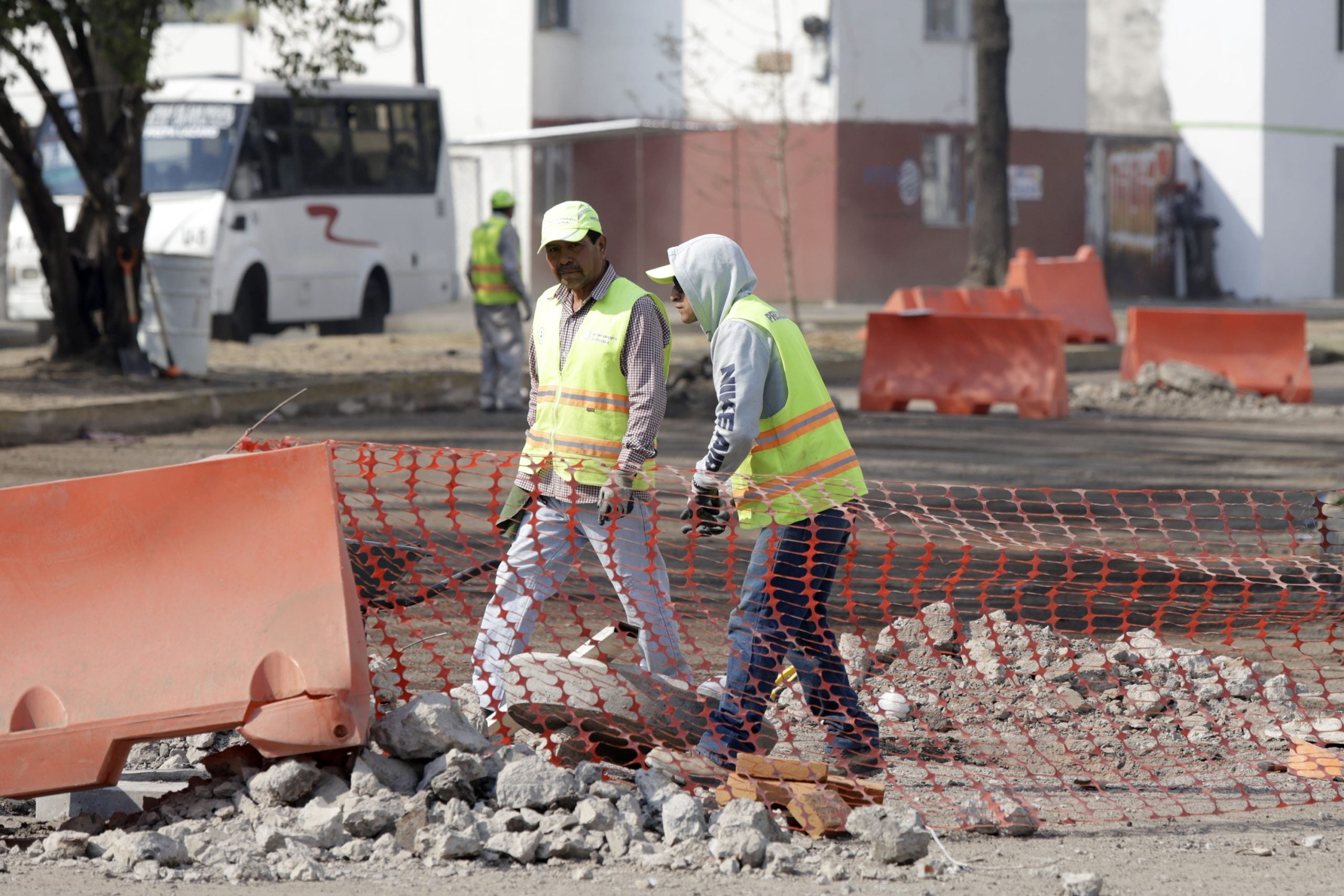 Puebla avanza 31% de inversión destinada a obra pública en 2025