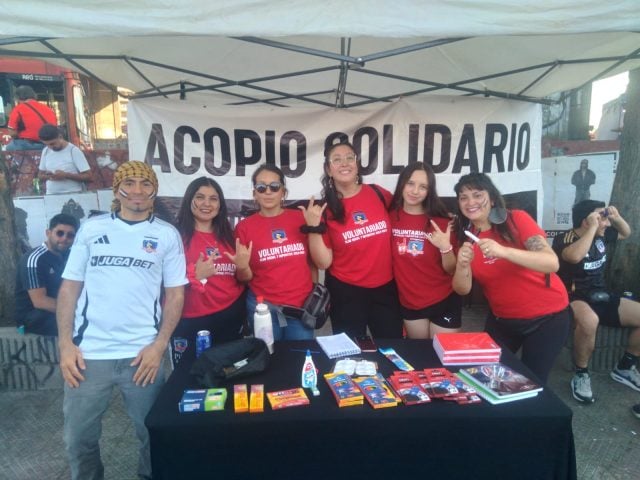 Hinchas de Colo Colo: Voluntariado de Compromiso Social y Comunitario