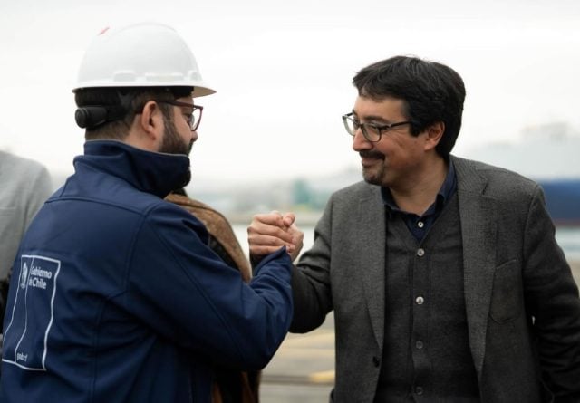 Con total respaldo del mundo portuario, senador Latorre presenta propuesta de royalty portuario para Chile
