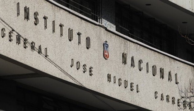 Estudiantes secundarios desafían a Alcalde Desbordes: Liceos emblemáticos de Santiago son tomados nuevamente