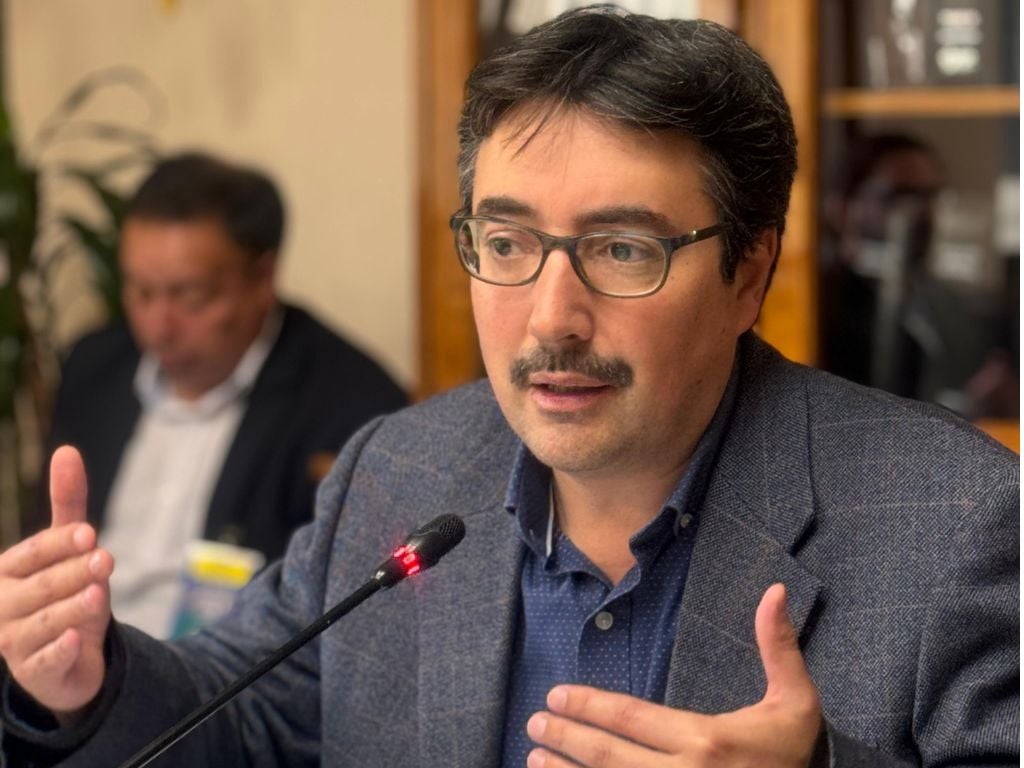 Senador Latorre respalda modernización de Carabineros: “Es una institución de toda la sociedad, no de un sector político»
