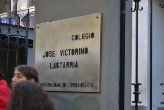 Providencia: Apoderados del Liceo JV Lastarria emplazan a alcalde Bellolio por insuficiente respuesta a petitorio estudiantil